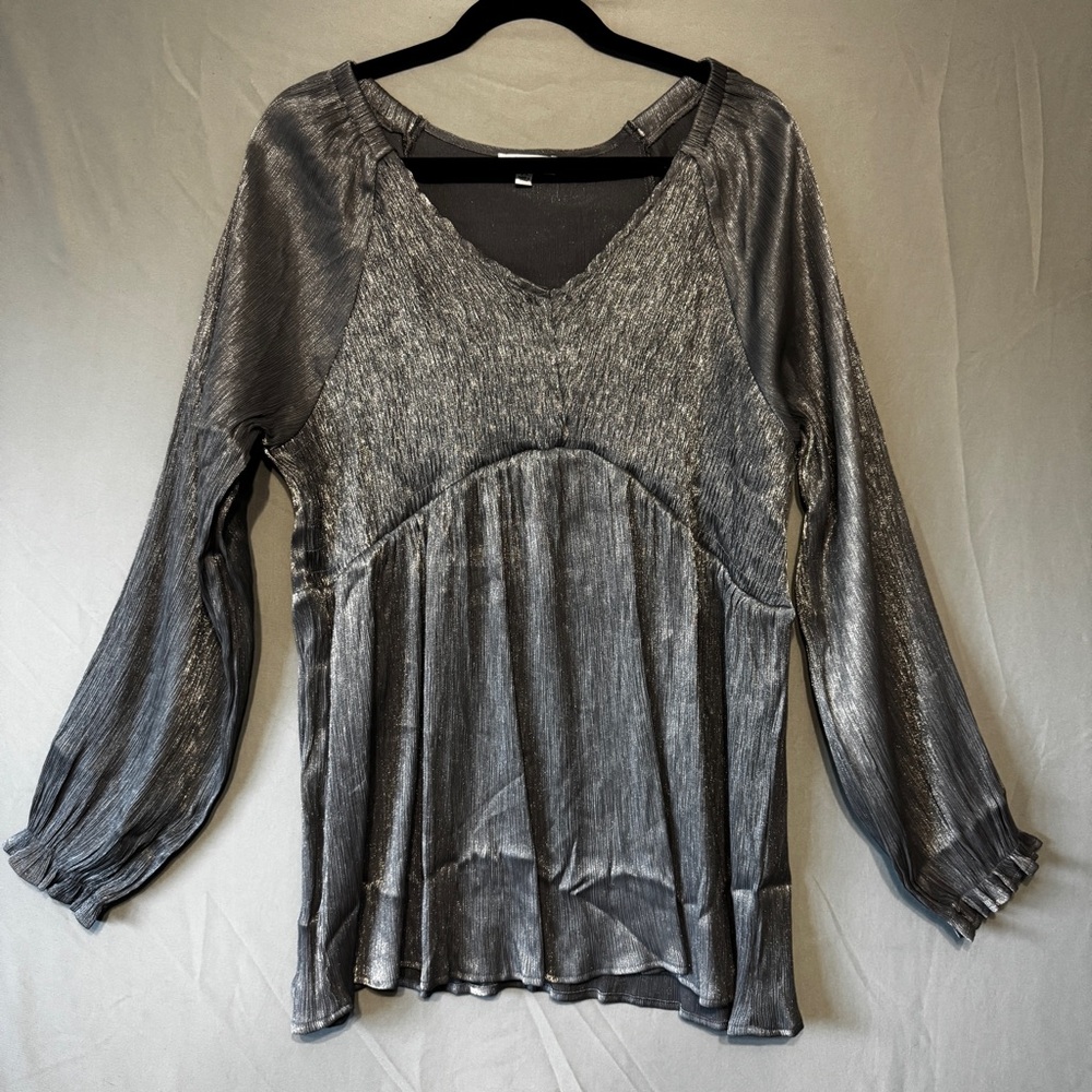 Chic Soul Womens Silver Metallic Blouse Size 2X Smocked Occassion Glam Event 70s